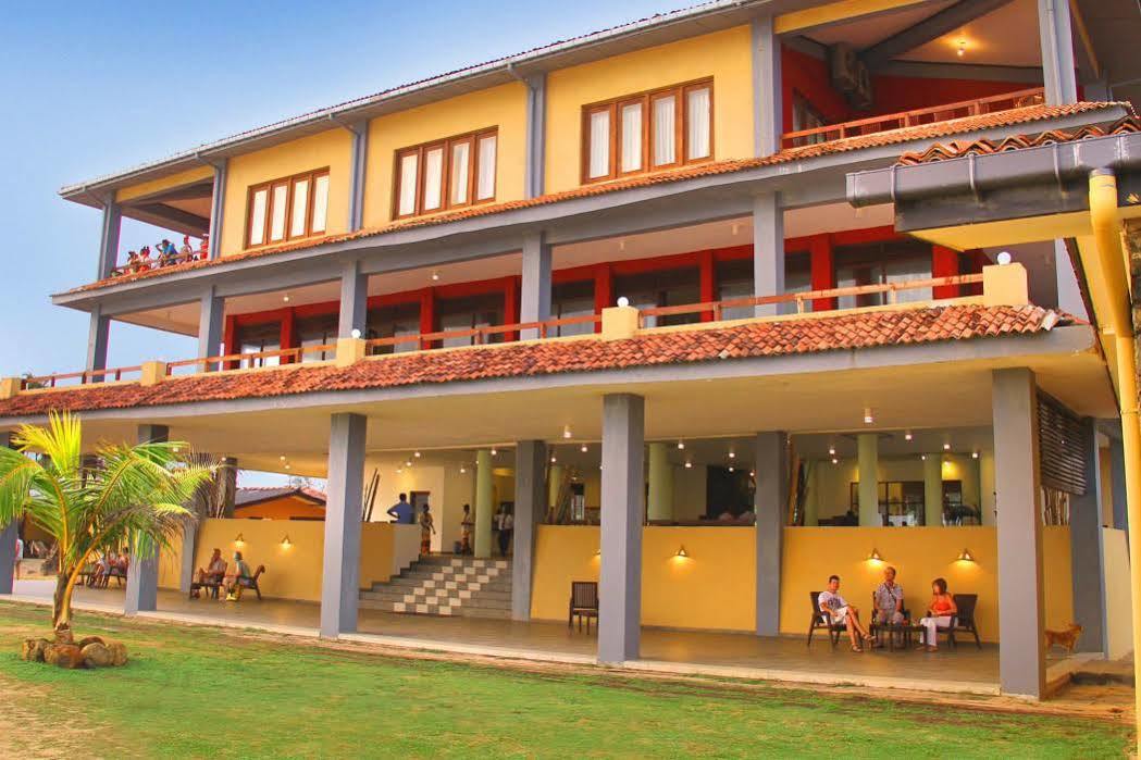Club Koggala Village Ngoại thất bức ảnh